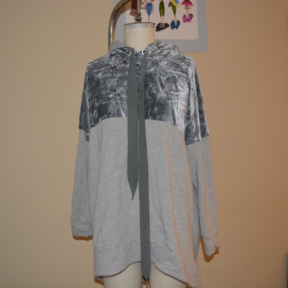 Zara sweatshirt